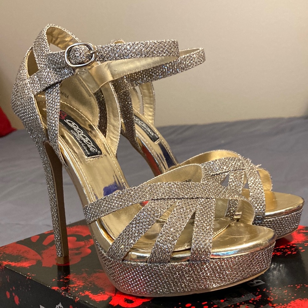 Gold sparkle heels